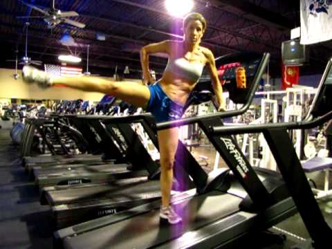 Killer Treadmill Lunge, Leg and Bubble Butt Workout